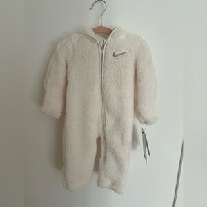 Nike Cozy Cream Fleece Footie